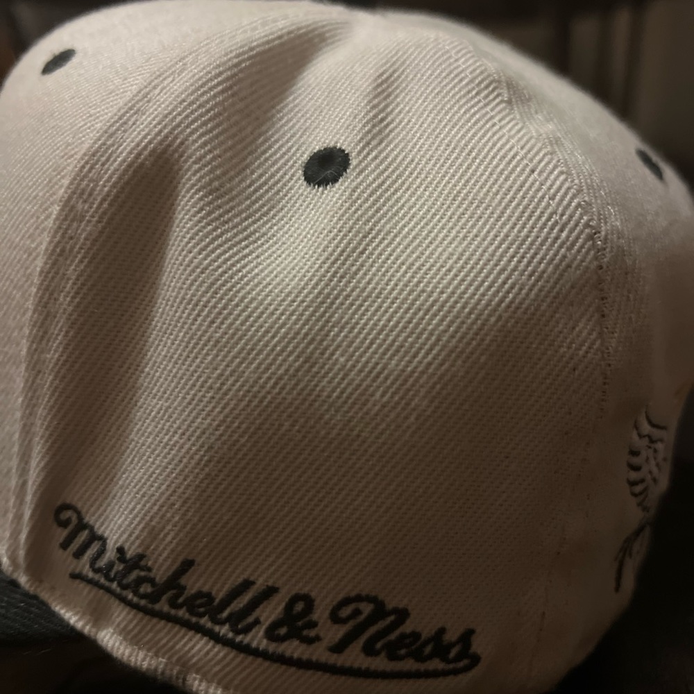 NBA hat - Picture 5 of 5